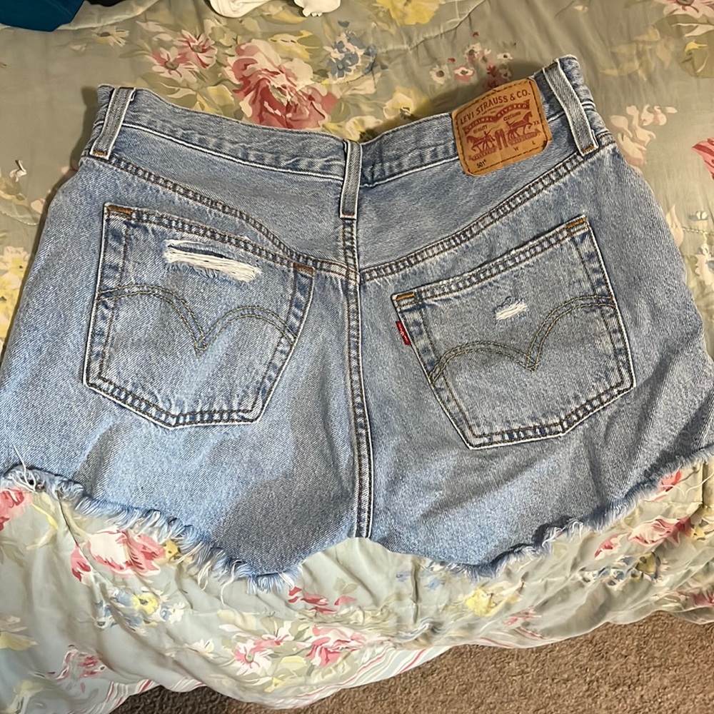 Levi’s 501 ripped jean shorts